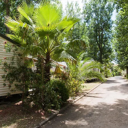 Campsite Camping L'etoile De Mer - Maeva