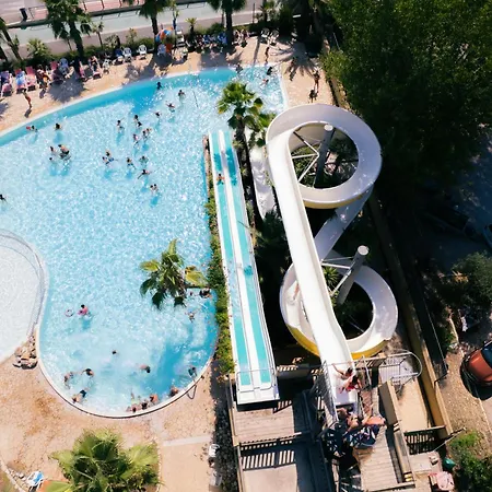 Camping L'etoile De Mer - Maeva キャンプ場 4*